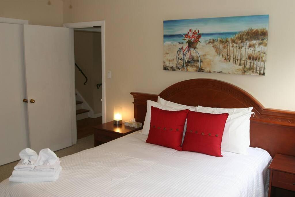 Niagara Riverview Closest To Falls, Free Breakfast Delivered Daily Niagara Falls Exterior foto